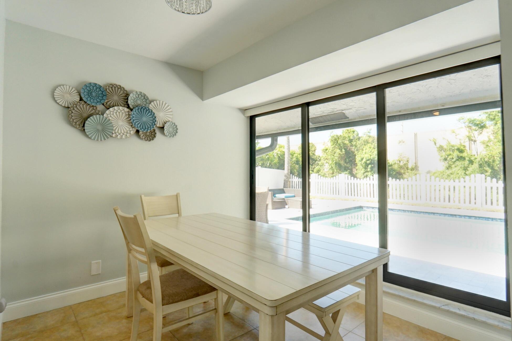 TROPIC PALMS 2 - Residential