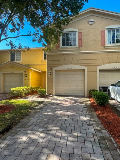 Photo of 5398 SE MITCHELL Lane, Stuart, FL 34997 (MLS # B26093150)