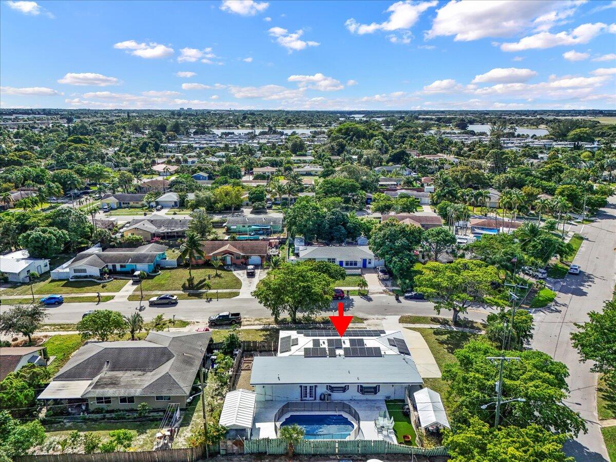 LAKE OSBORNE TERRACE - Residential