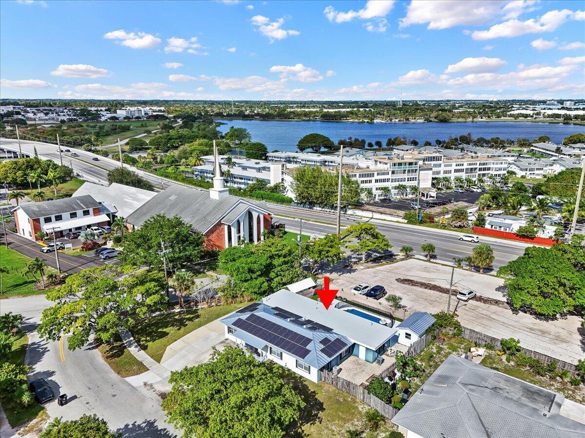 LAKE OSBORNE TERRACE - Residential