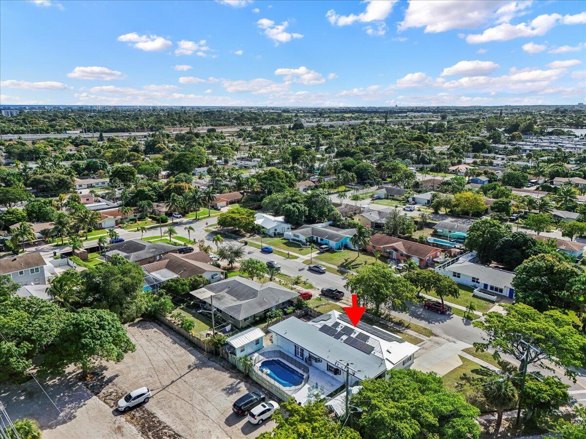 LAKE OSBORNE TERRACE - Residential