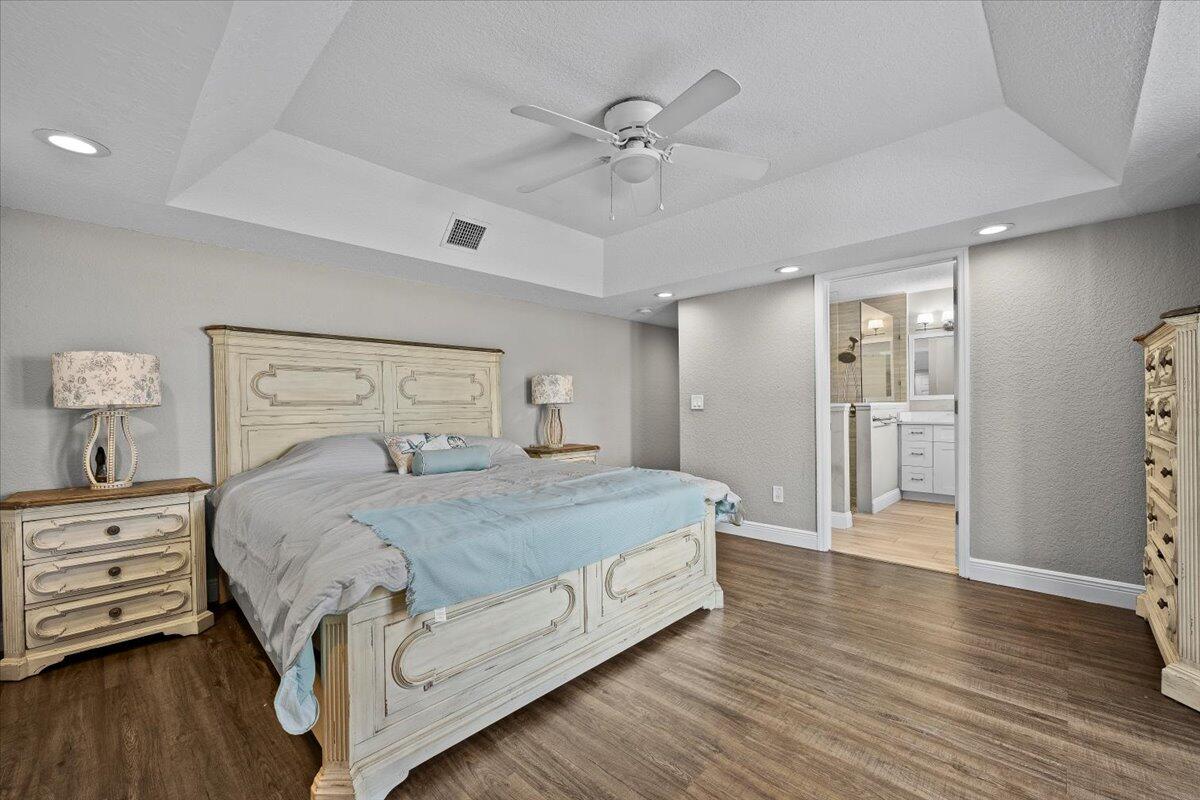 LAKE OSBORNE TERRACE - Residential