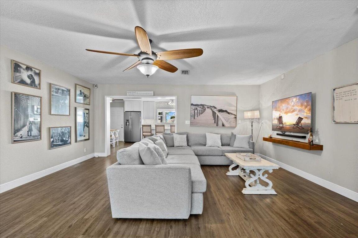 LAKE OSBORNE TERRACE - Residential