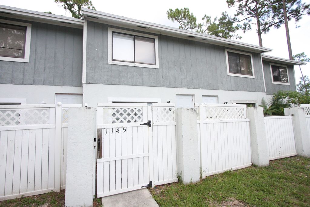 Photo of 1143 Goldenrod Road, Wellington, FL 33414 (MLS # R10992073)