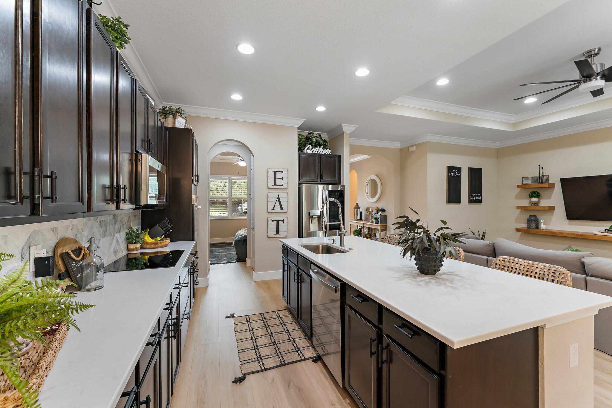 VENETIAN VILLAGE - Residential