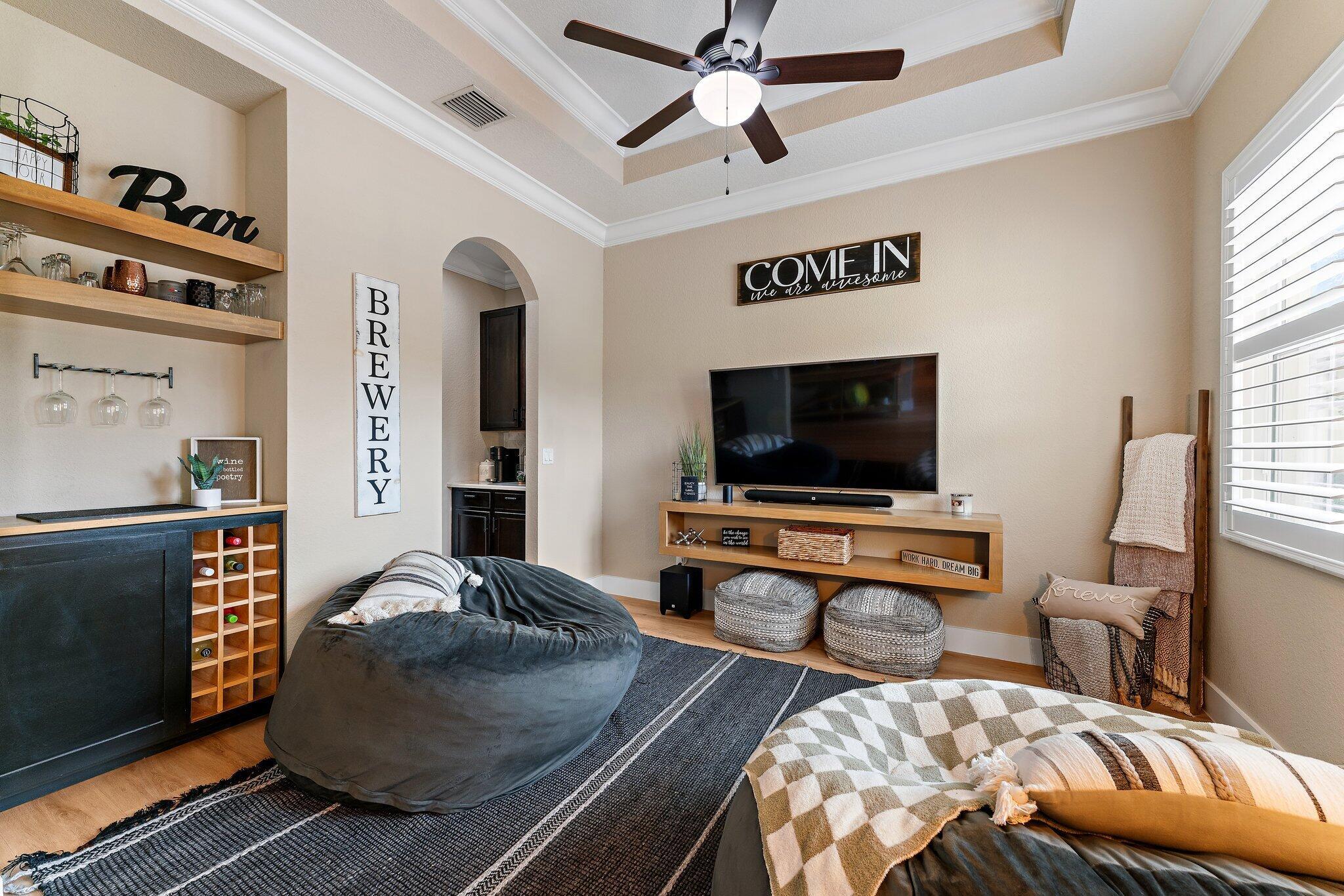 VENETIAN VILLAGE - Residential