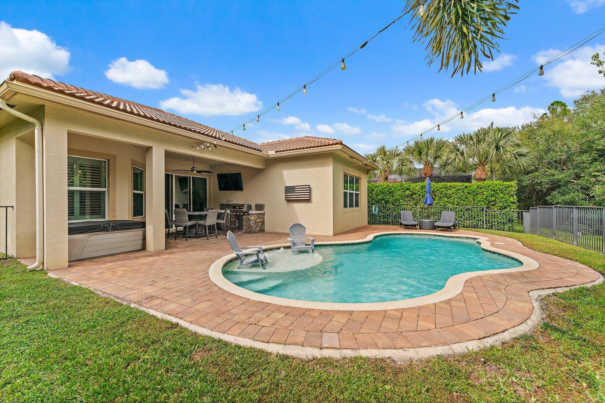 VENETIAN VILLAGE - Residential