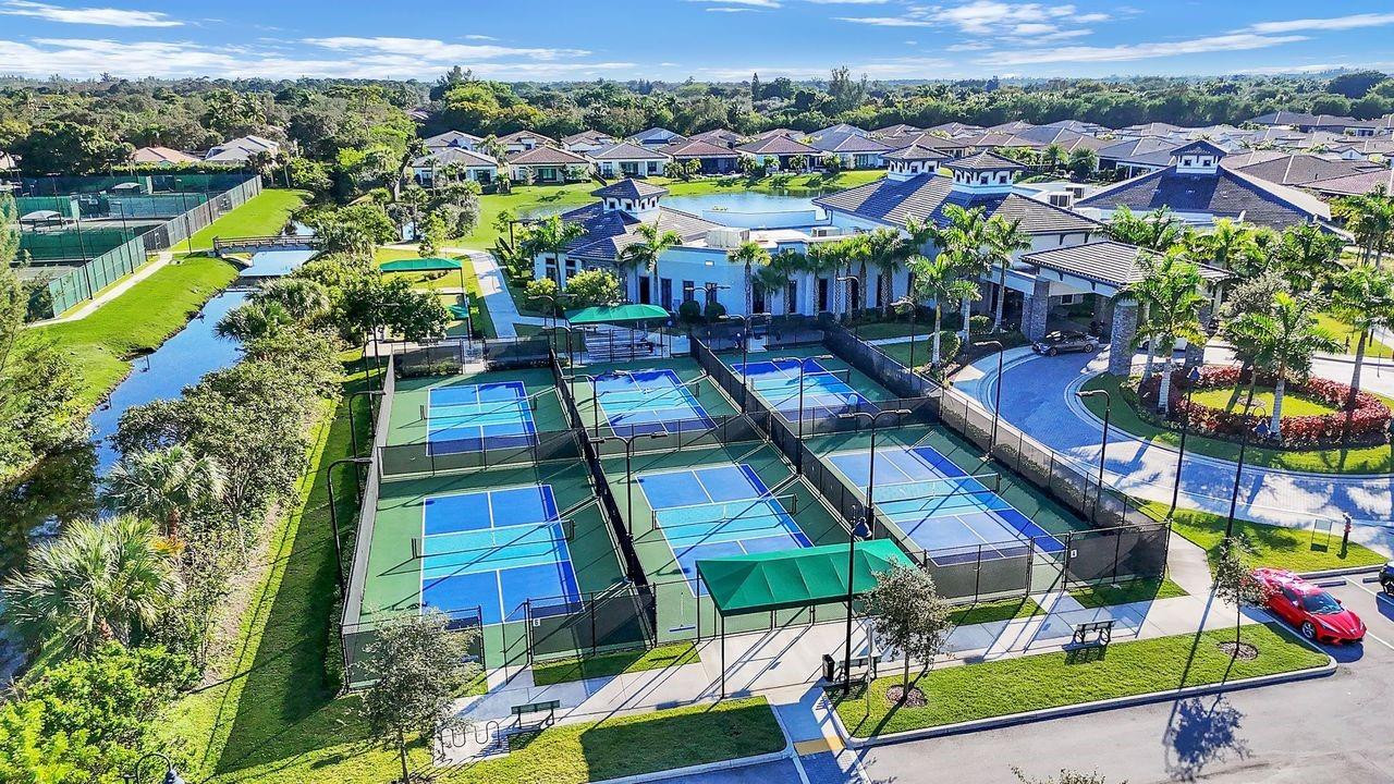 The Falls at Parkland - Residential