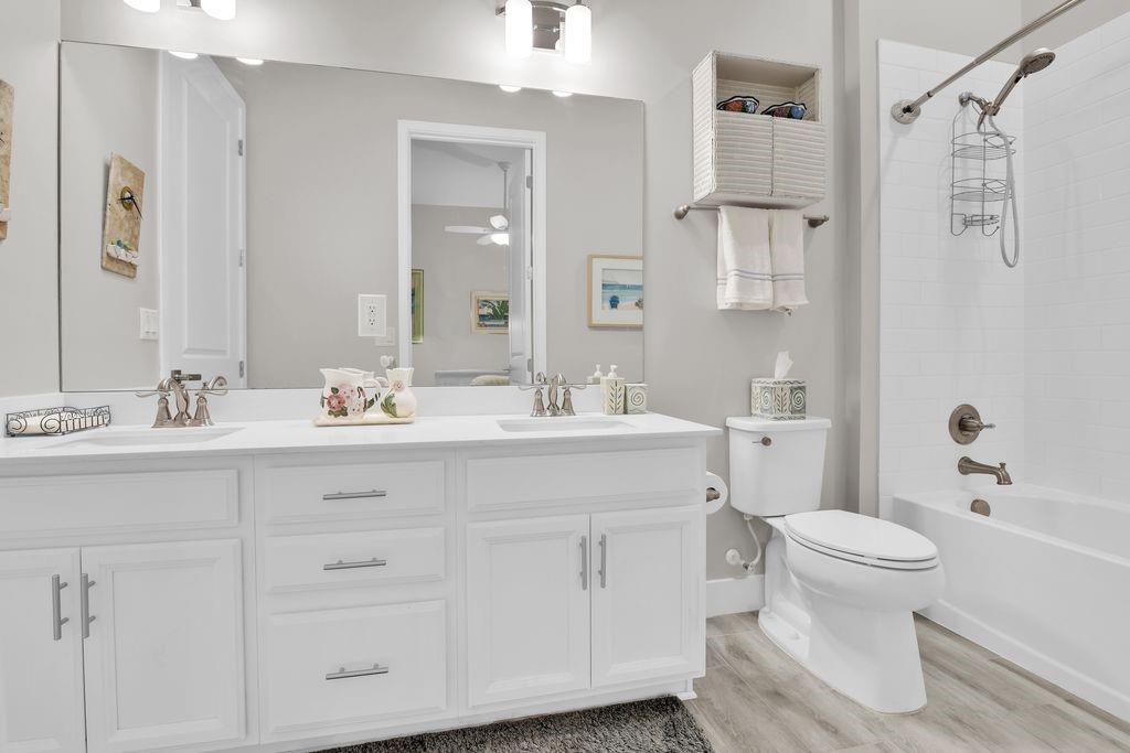 The Falls at Parkland - Residential