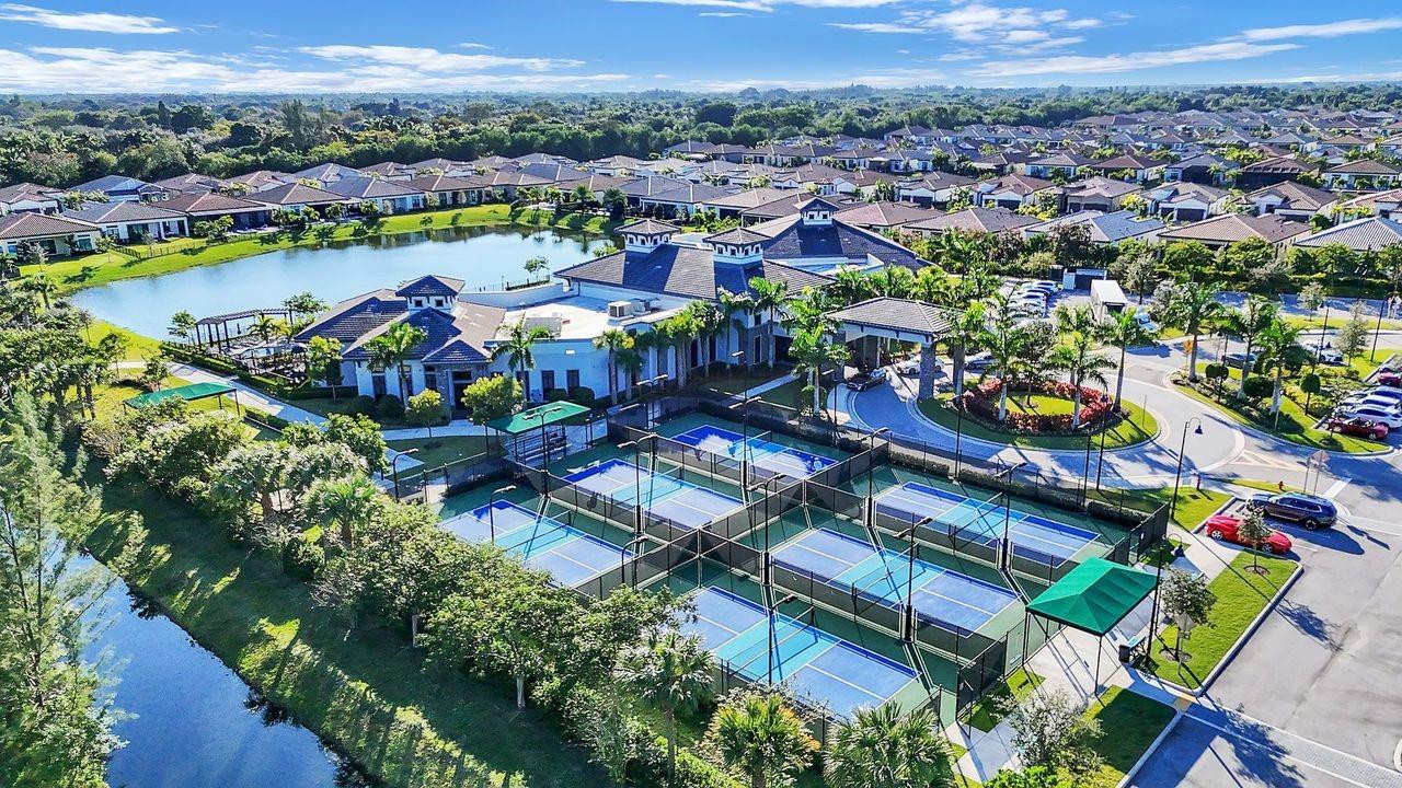 The Falls at Parkland - Residential