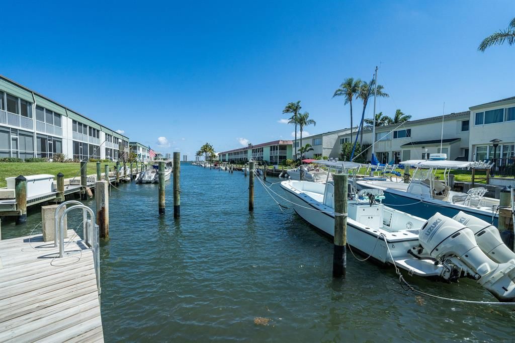 Photo of 118 Castlewood Drive #122, North Palm Beach, FL 33408 (MLS # R10705380)