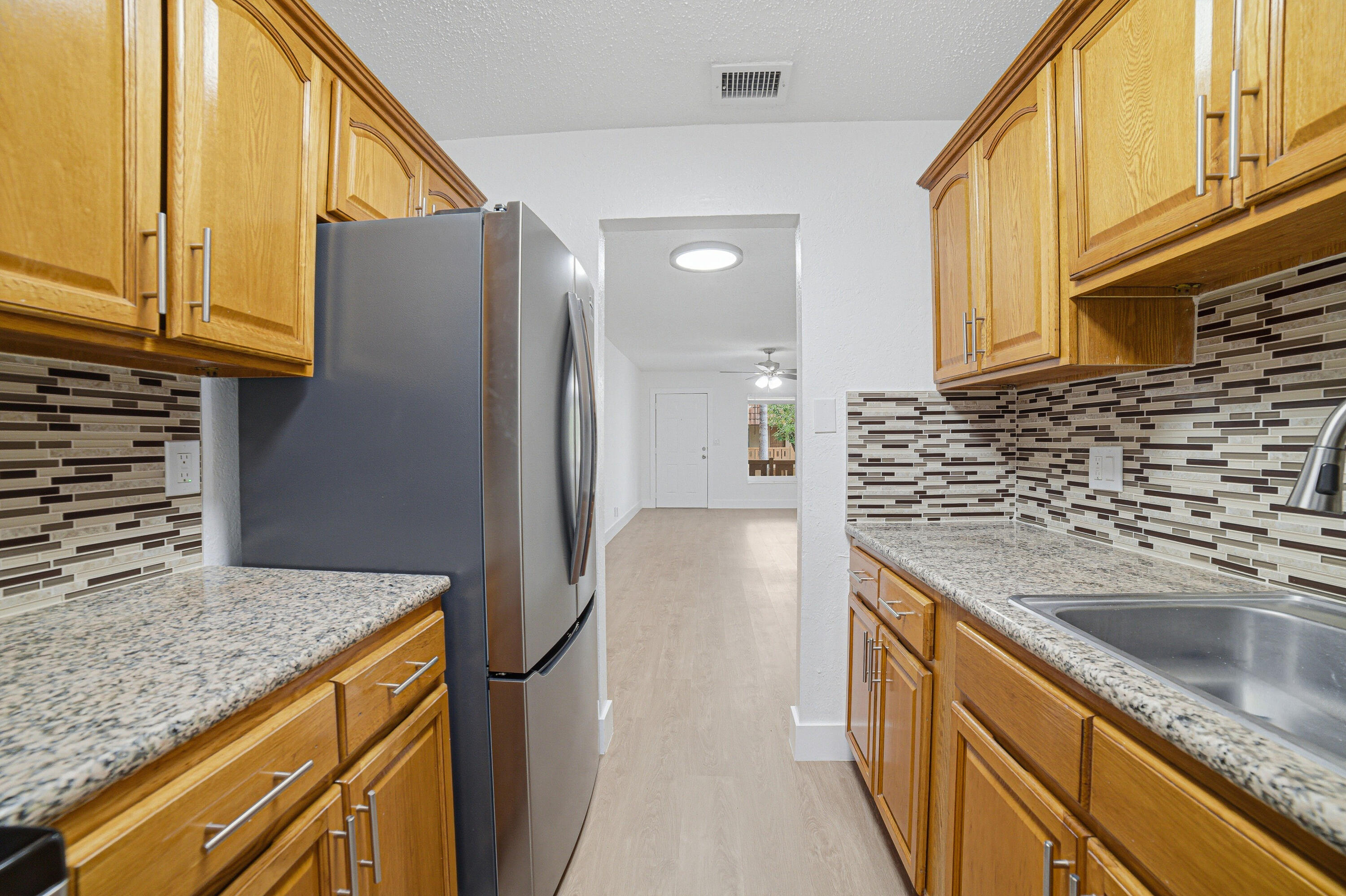 2800 NW 39th Way 204