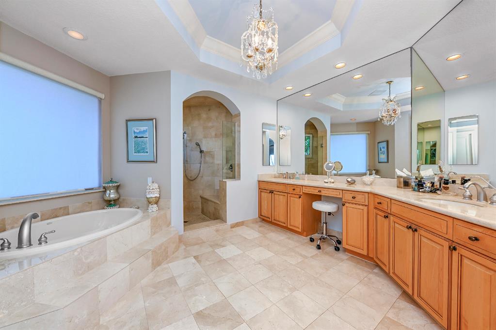 LAKE SHORES LANTANA - Residential