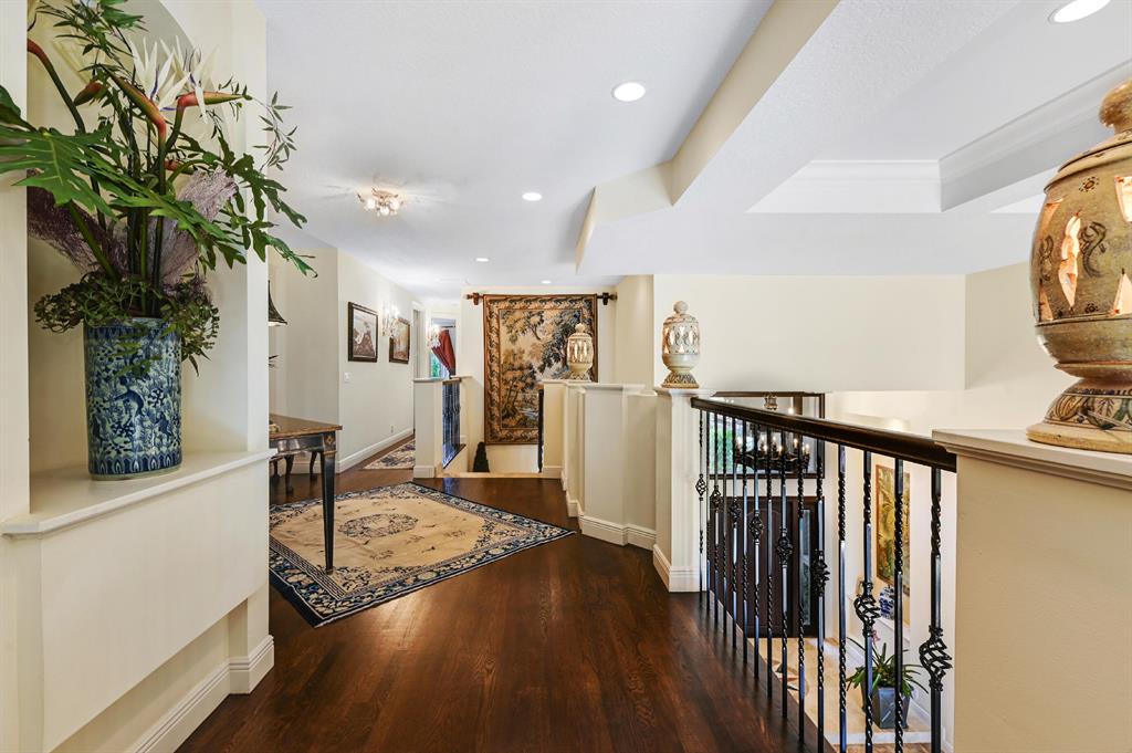 LAKE SHORES LANTANA - Residential