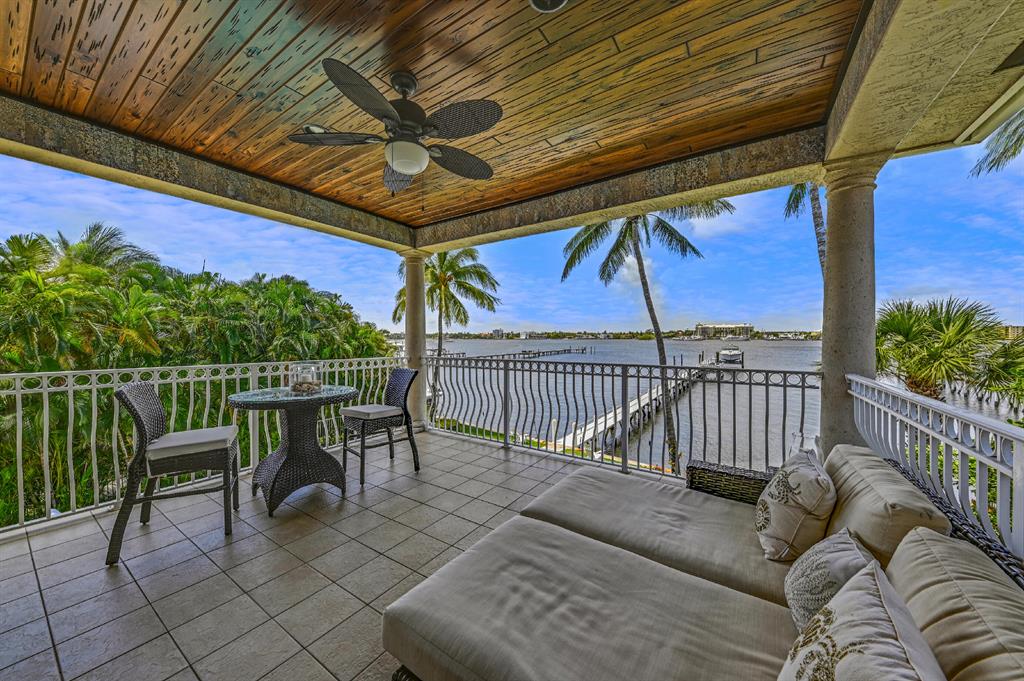 LAKE SHORES LANTANA - Residential