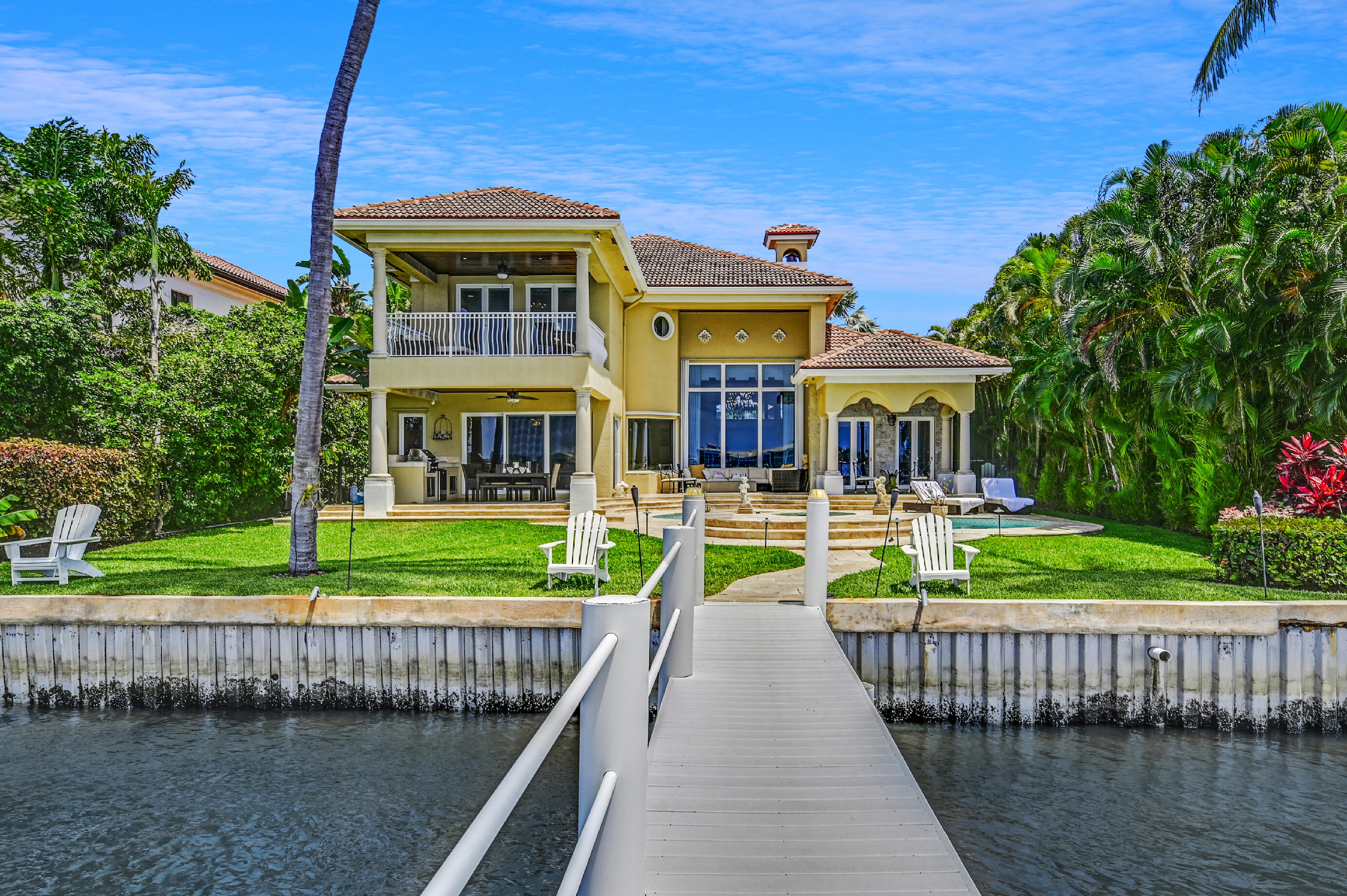 LAKE SHORES LANTANA - Residential