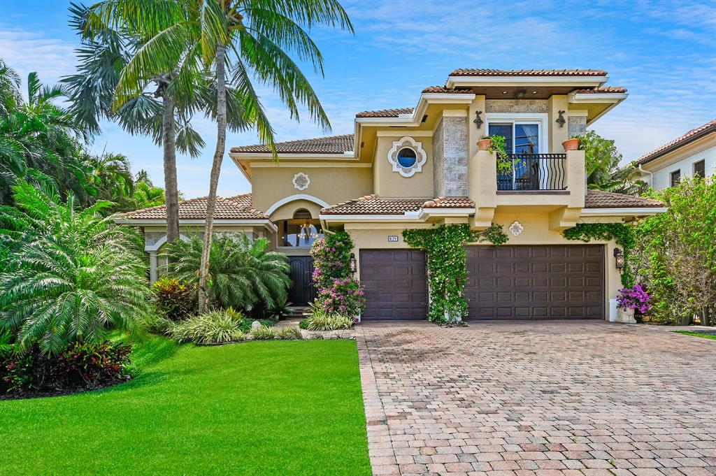 LAKE SHORES LANTANA - Residential