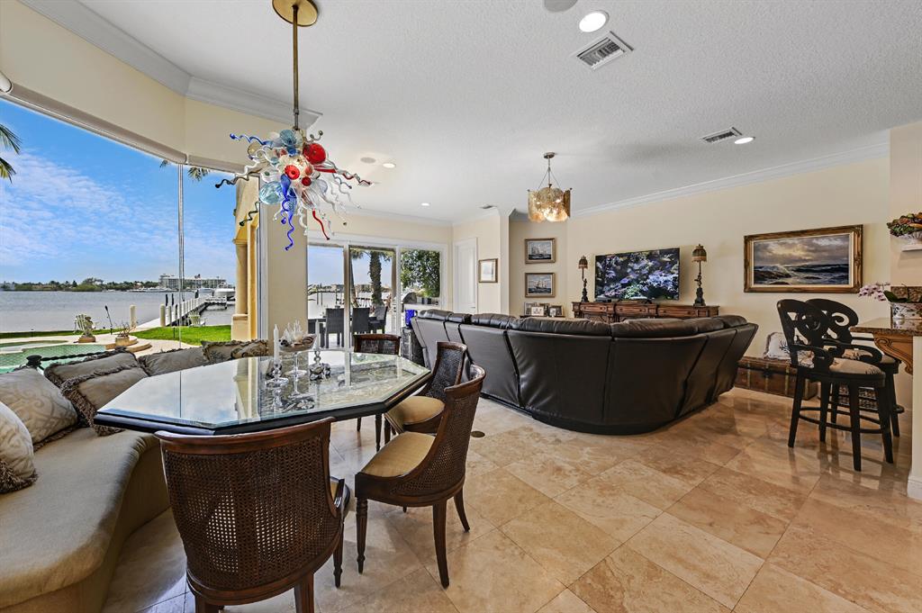 LAKE SHORES LANTANA - Residential