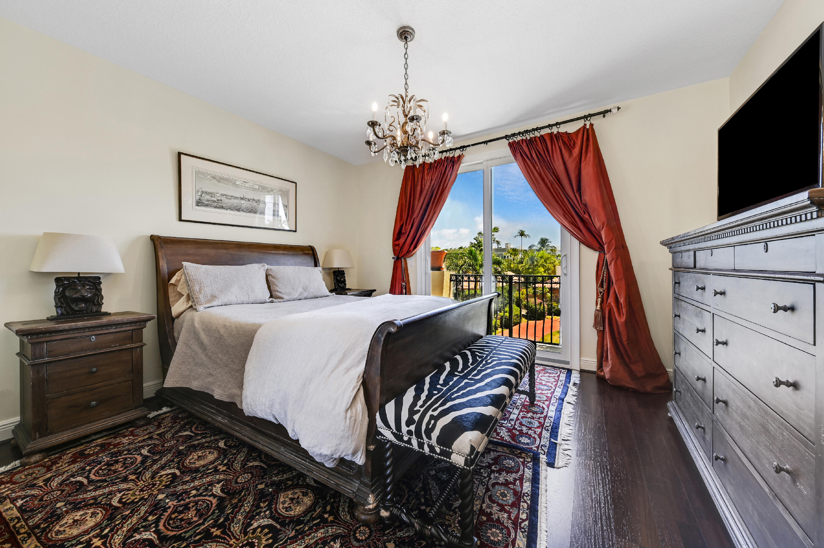 LAKE SHORES LANTANA - Residential