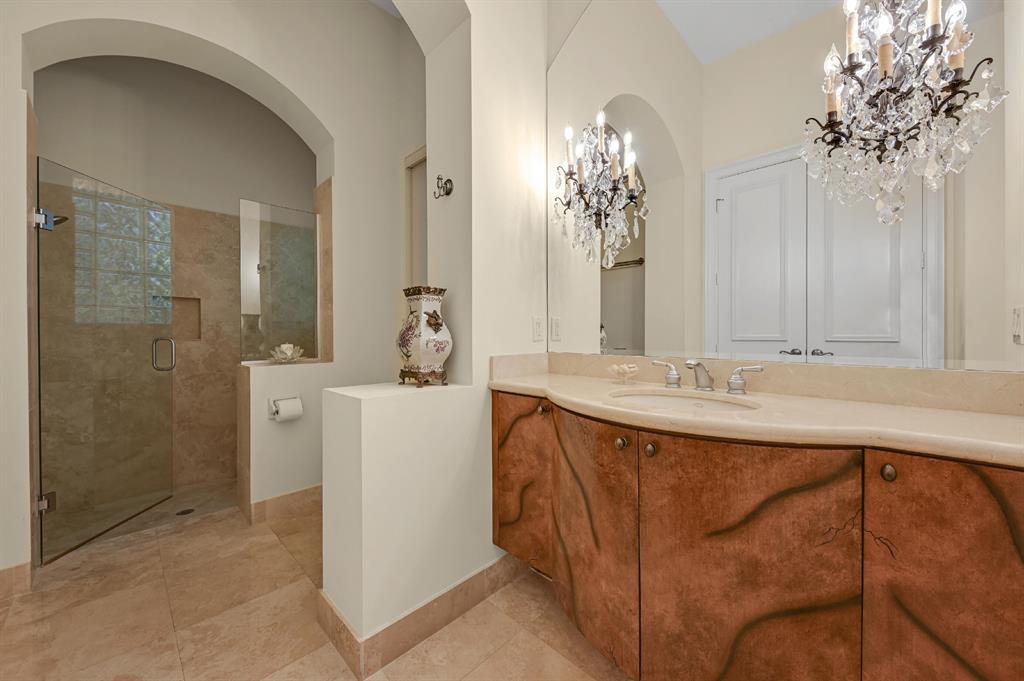 LAKE SHORES LANTANA - Residential