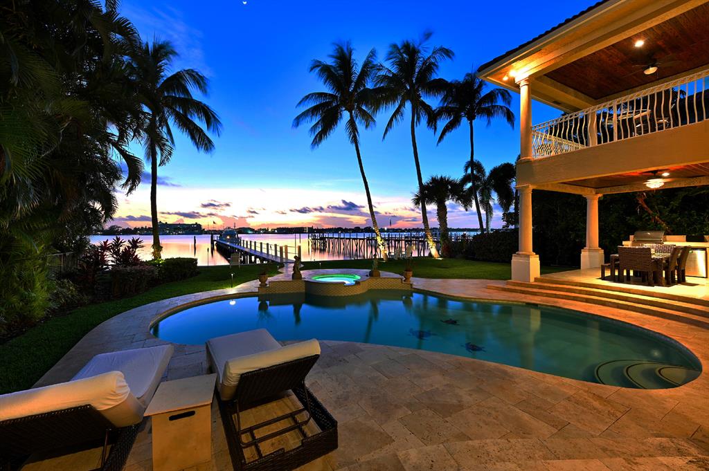 LAKE SHORES LANTANA - Residential