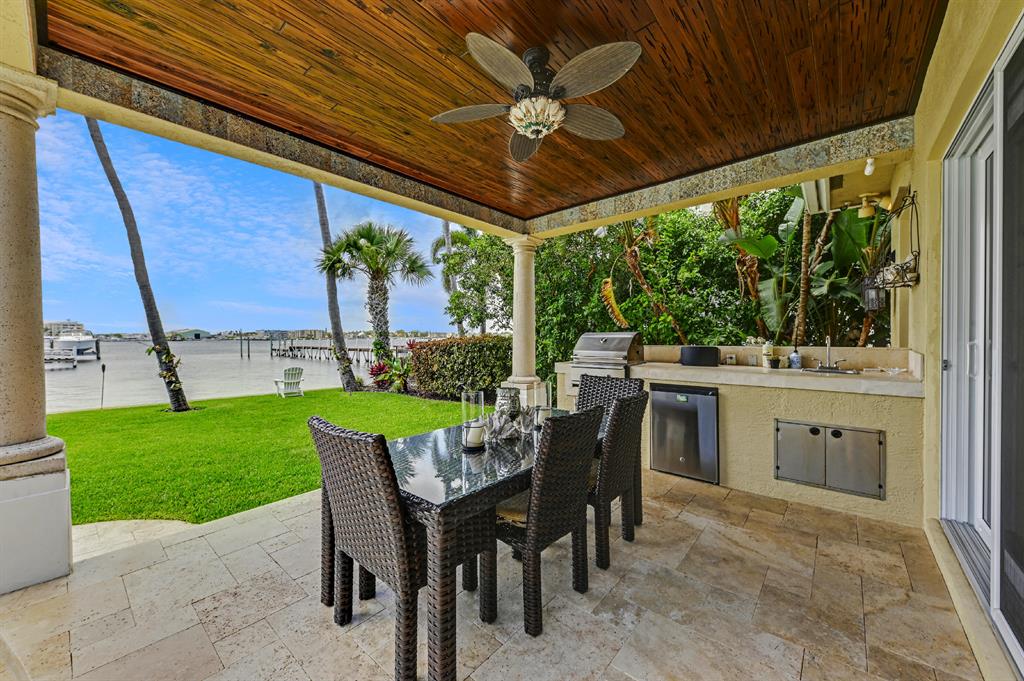 LAKE SHORES LANTANA - Residential