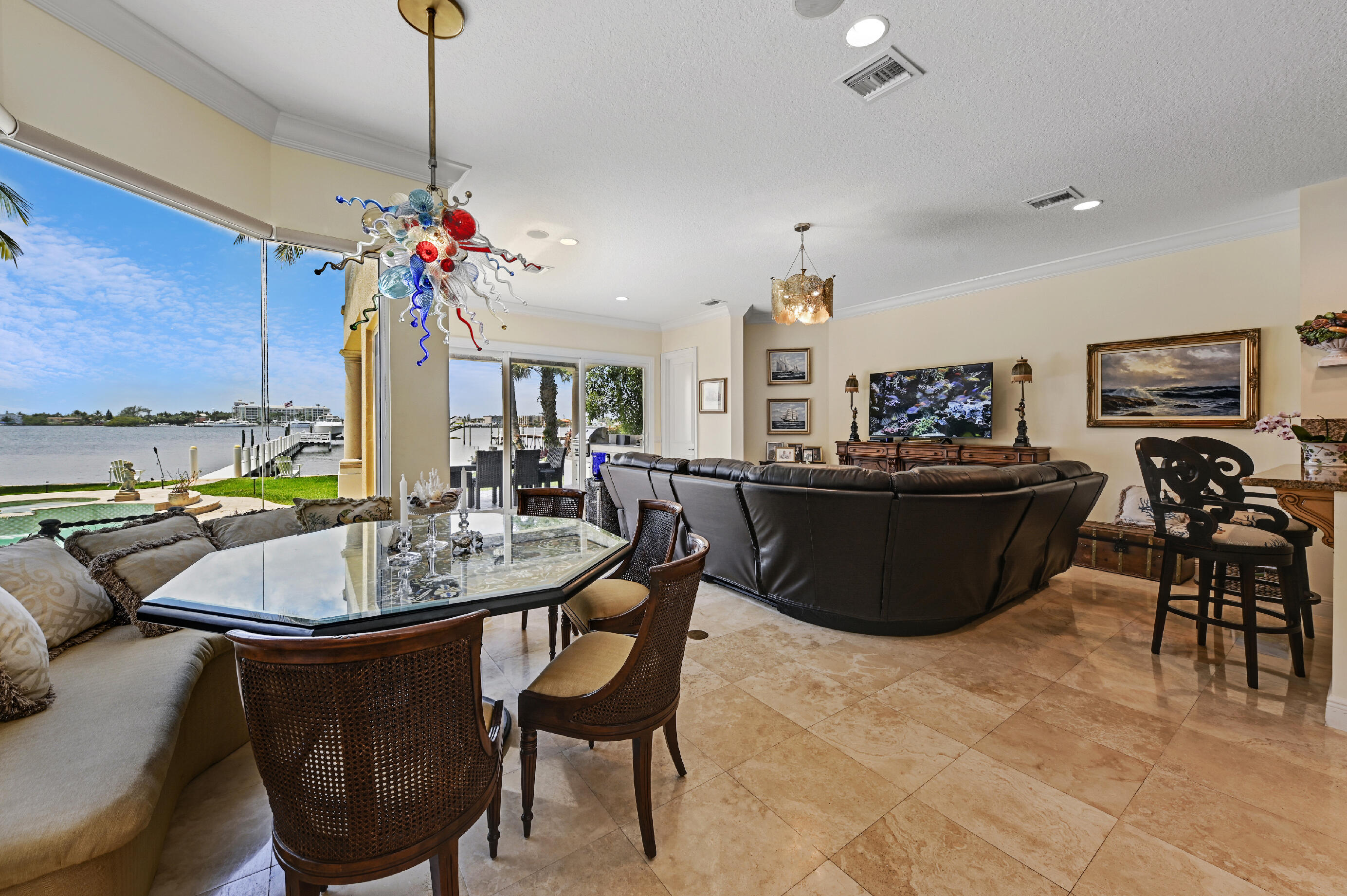 LAKE SHORES LANTANA - Residential