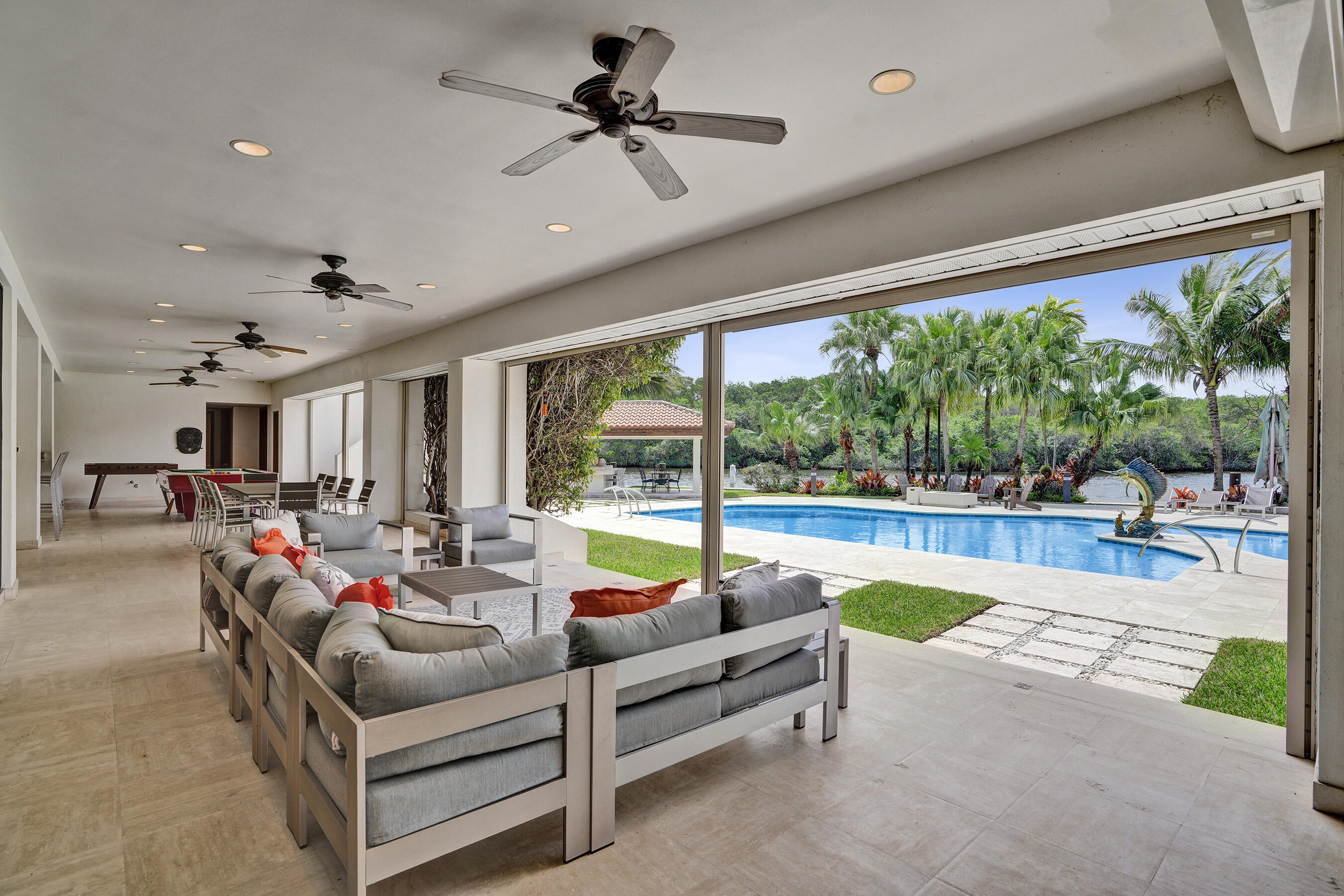 RIVERLAND - Residential