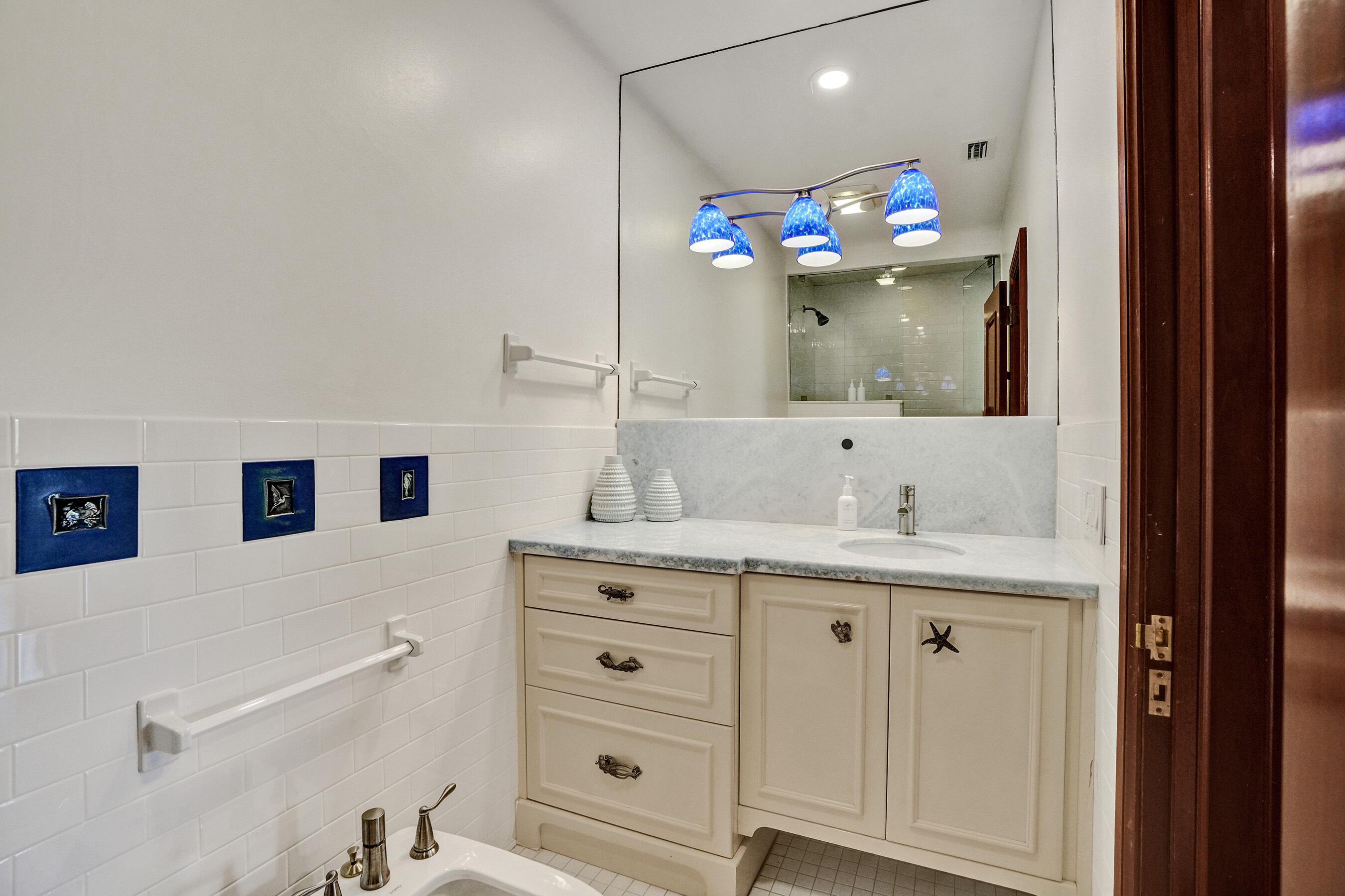 RIVERLAND - Residential