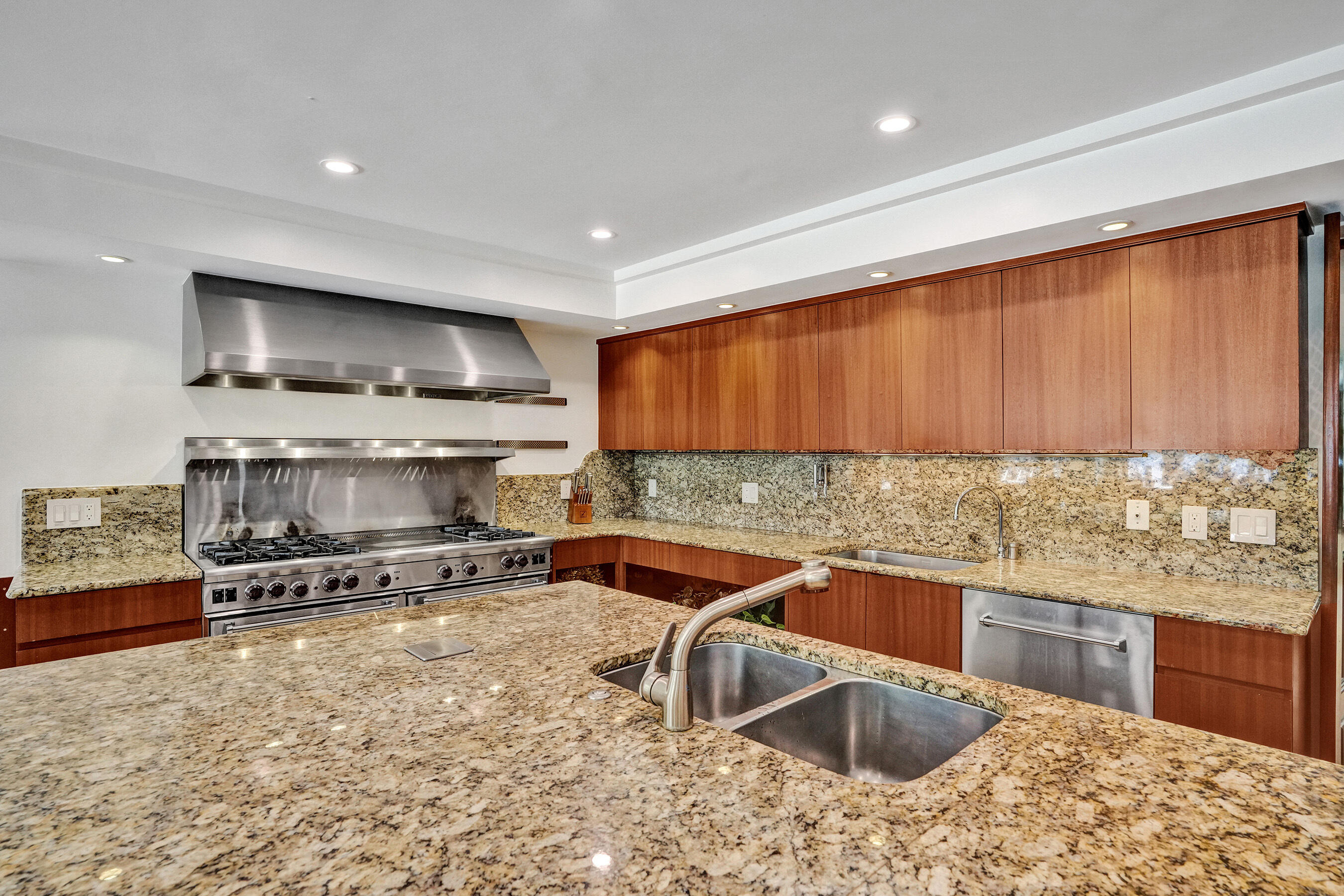 RIVERLAND - Residential