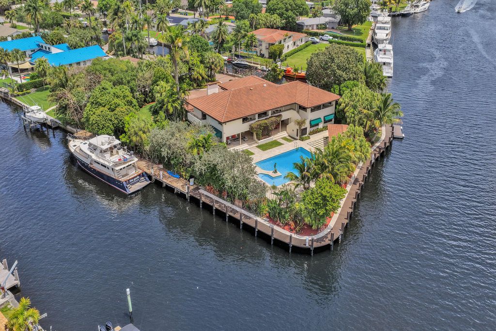 Photo of 2441 SW 28th Avenue, Fort Lauderdale, FL 33312 (MLS # B26019952)