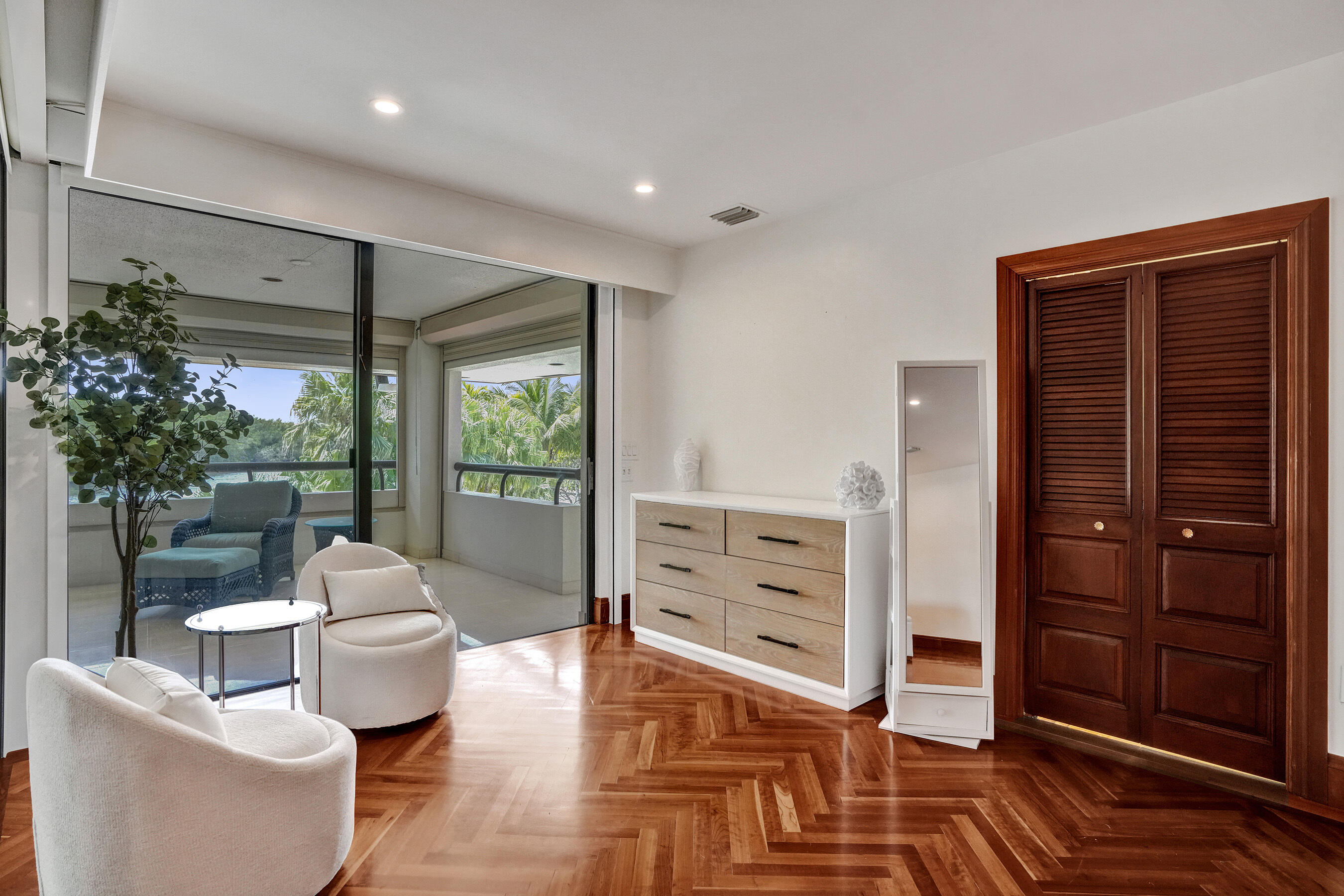 RIVERLAND - Residential