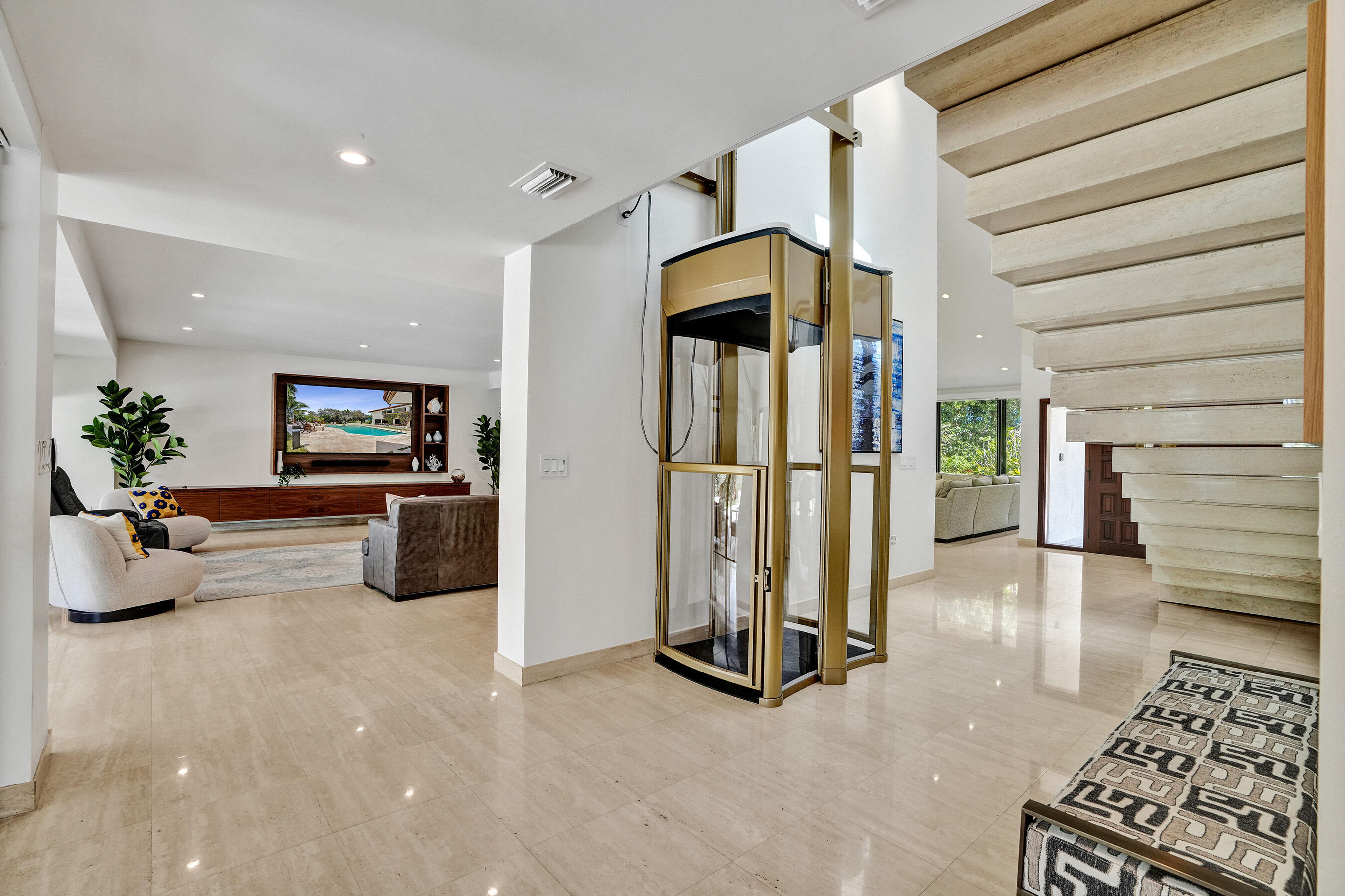 RIVERLAND - Residential