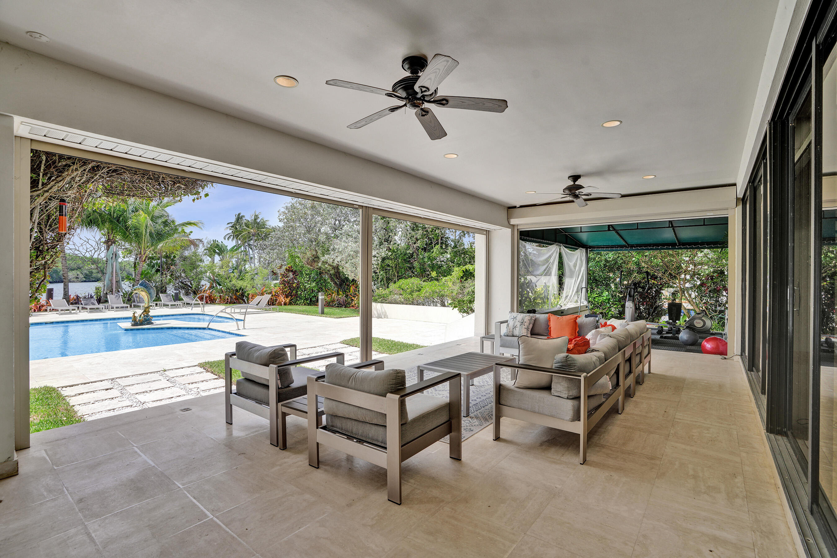 RIVERLAND - Residential