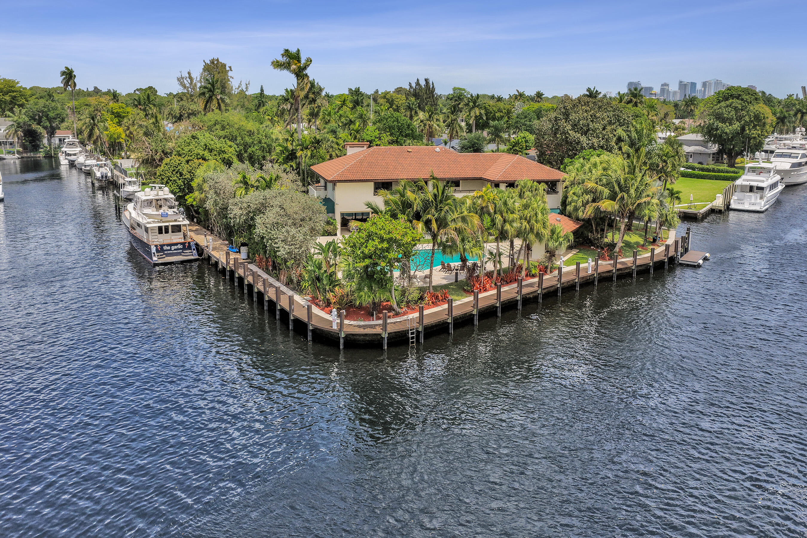 RIVERLAND - Residential