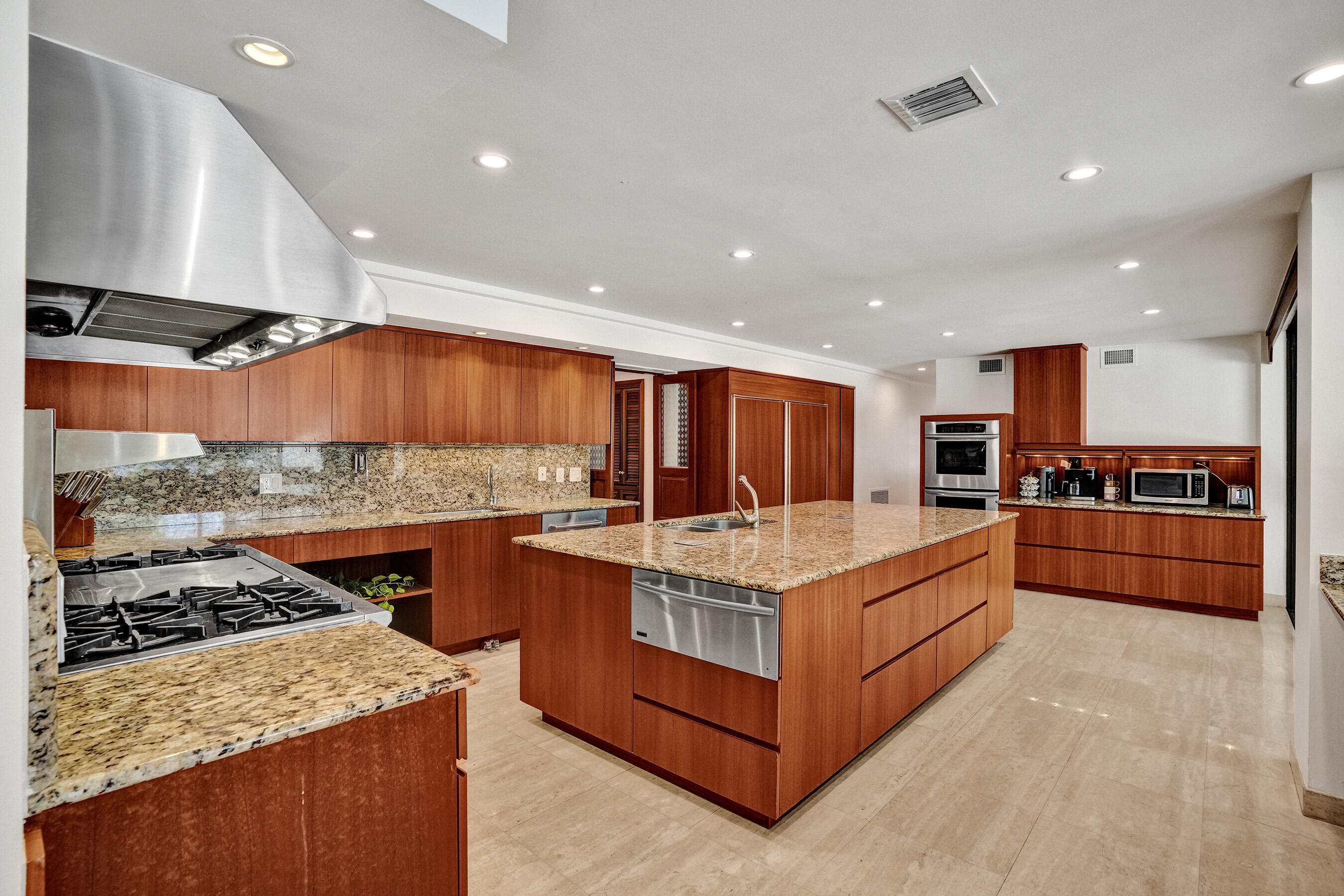 RIVERLAND - Residential