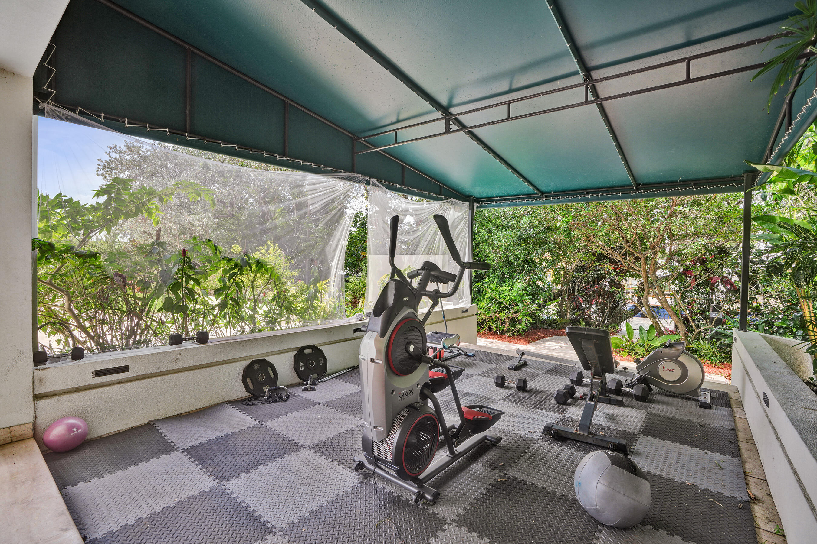 RIVERLAND - Residential