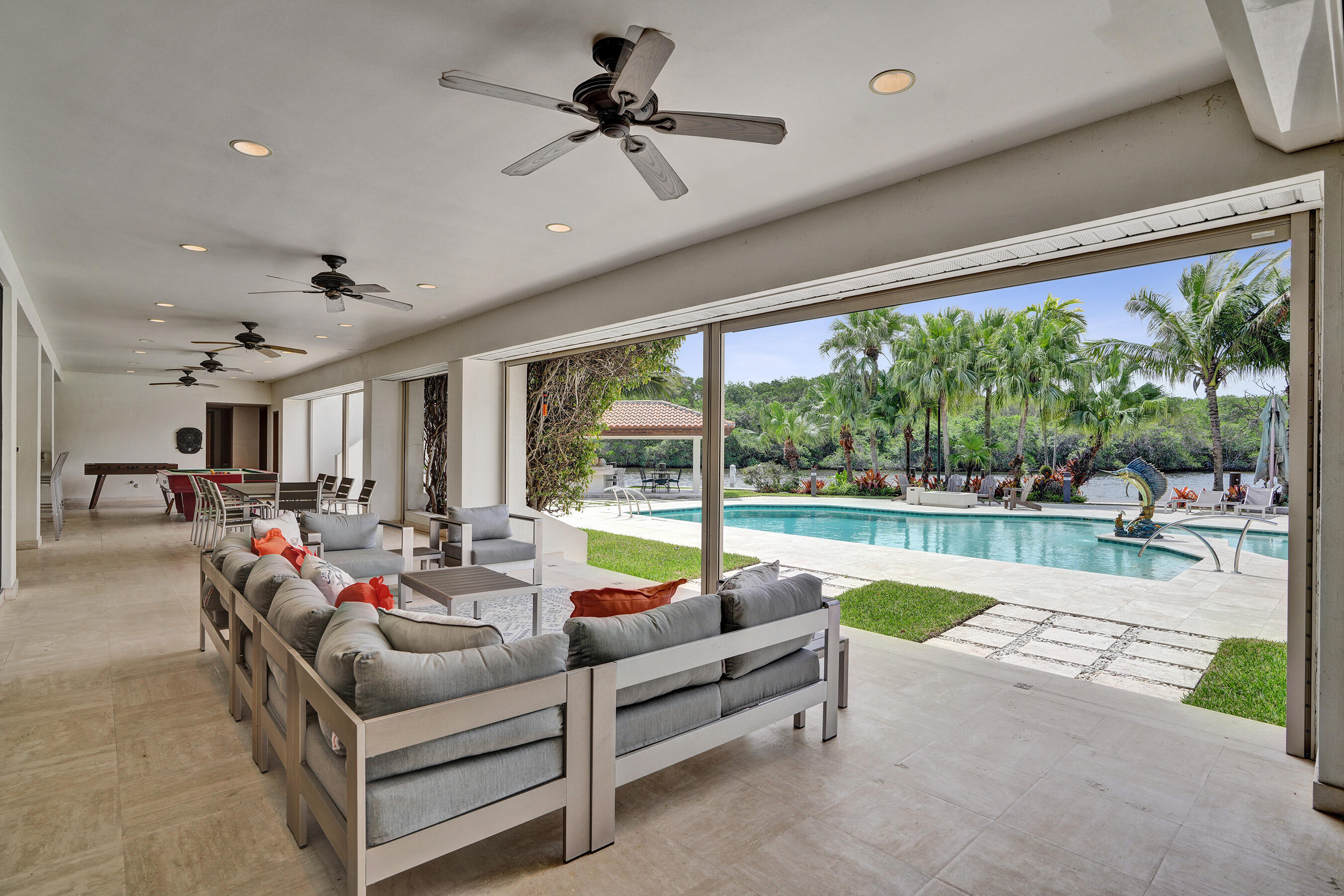 RIVERLAND - Residential