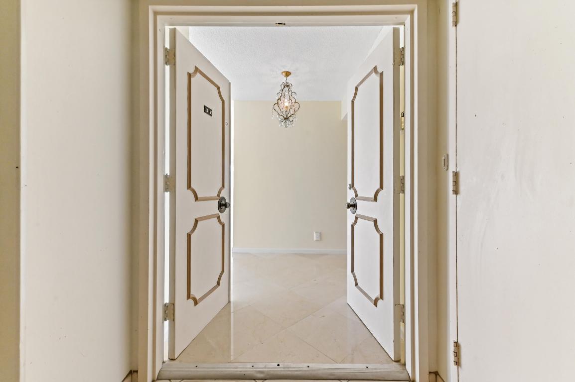 2800 S Ocean Boulevard 11-M