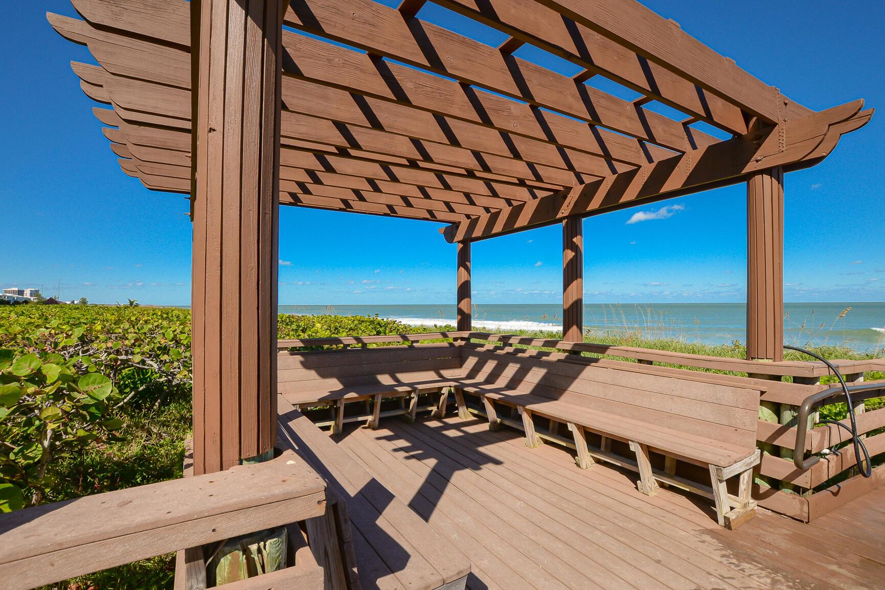 OCEAN HARBOUR SOUTH CONDO - Residential