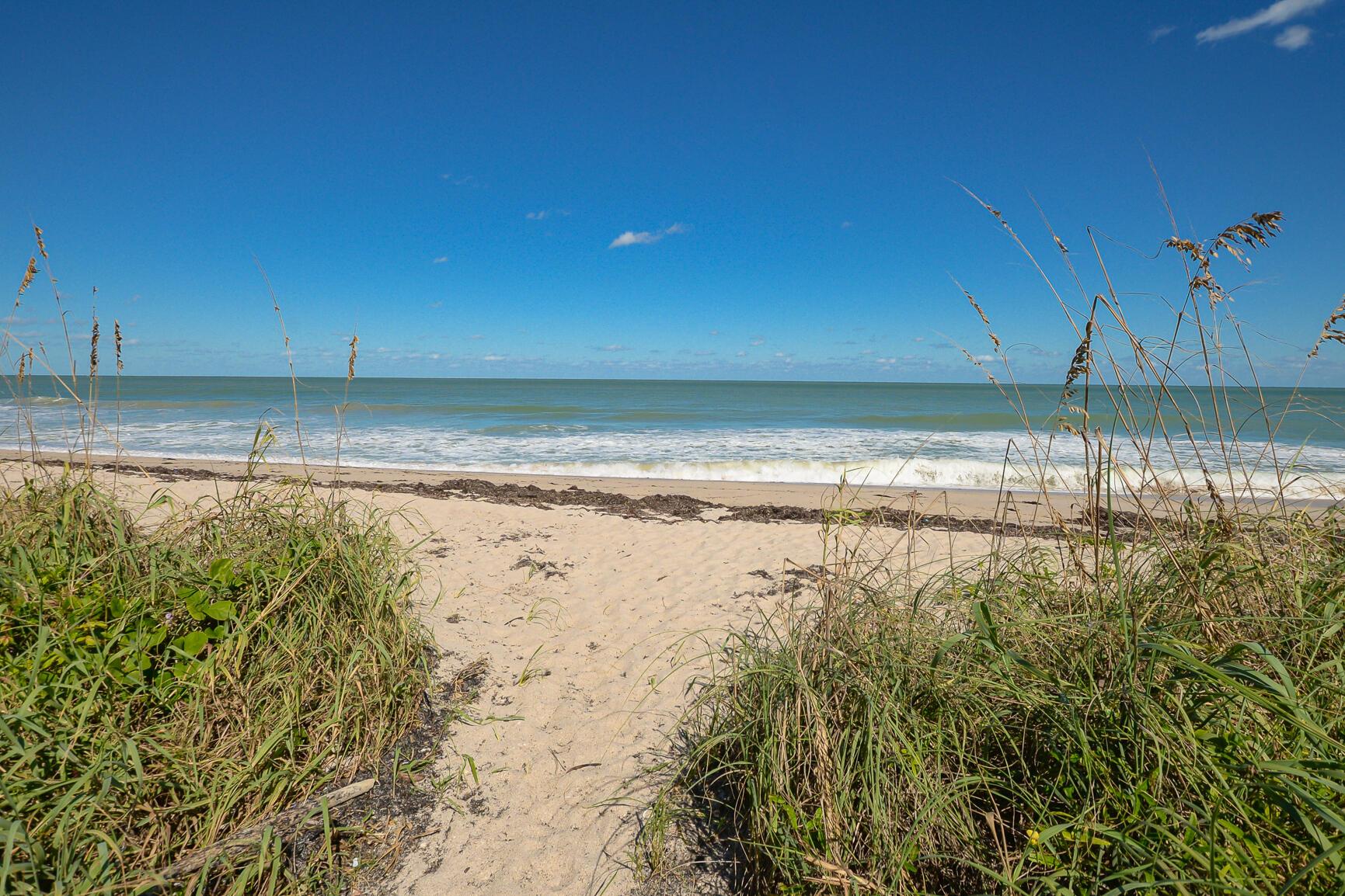 OCEAN HARBOUR SOUTH CONDO - Residential