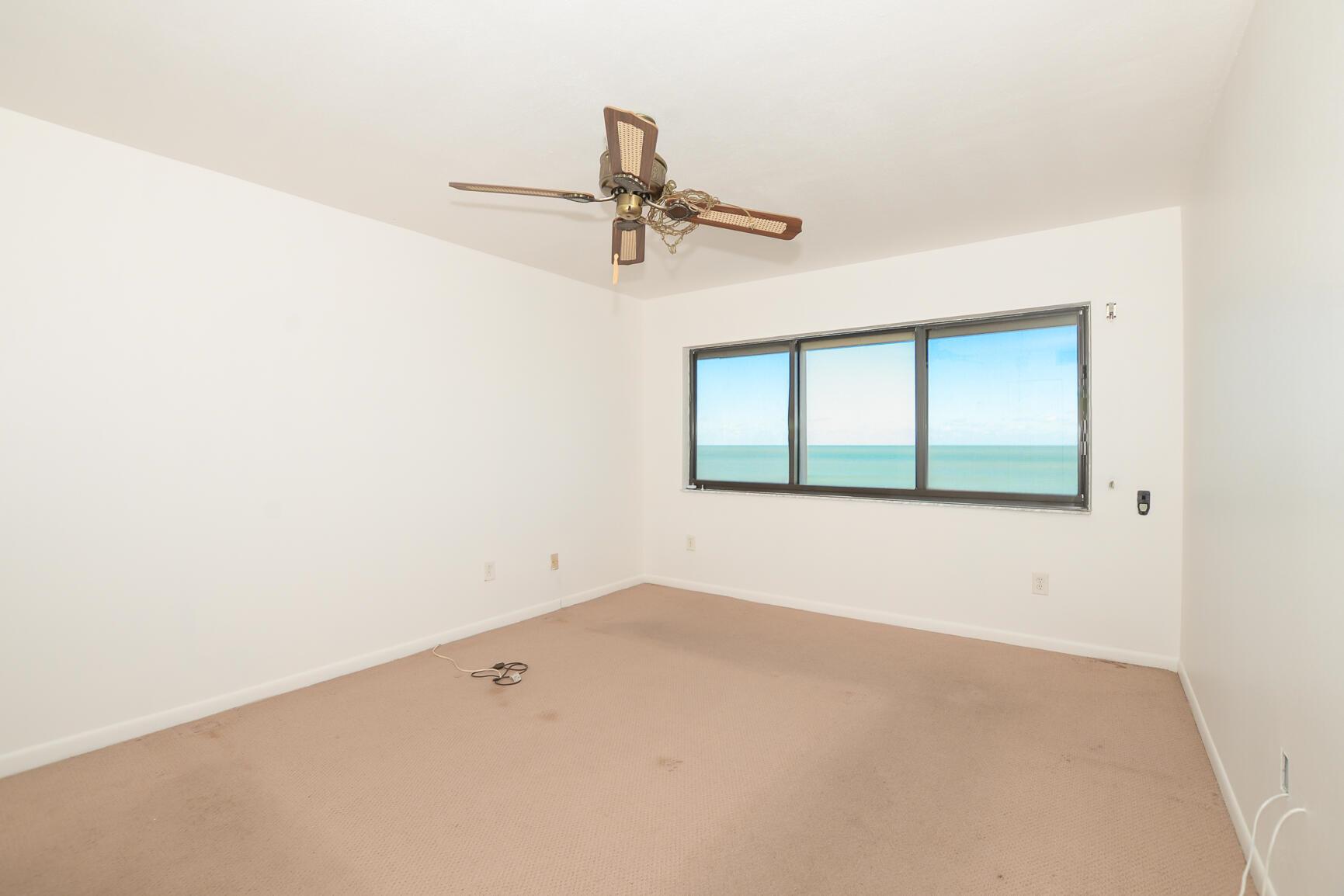 OCEAN HARBOUR SOUTH CONDO - Residential