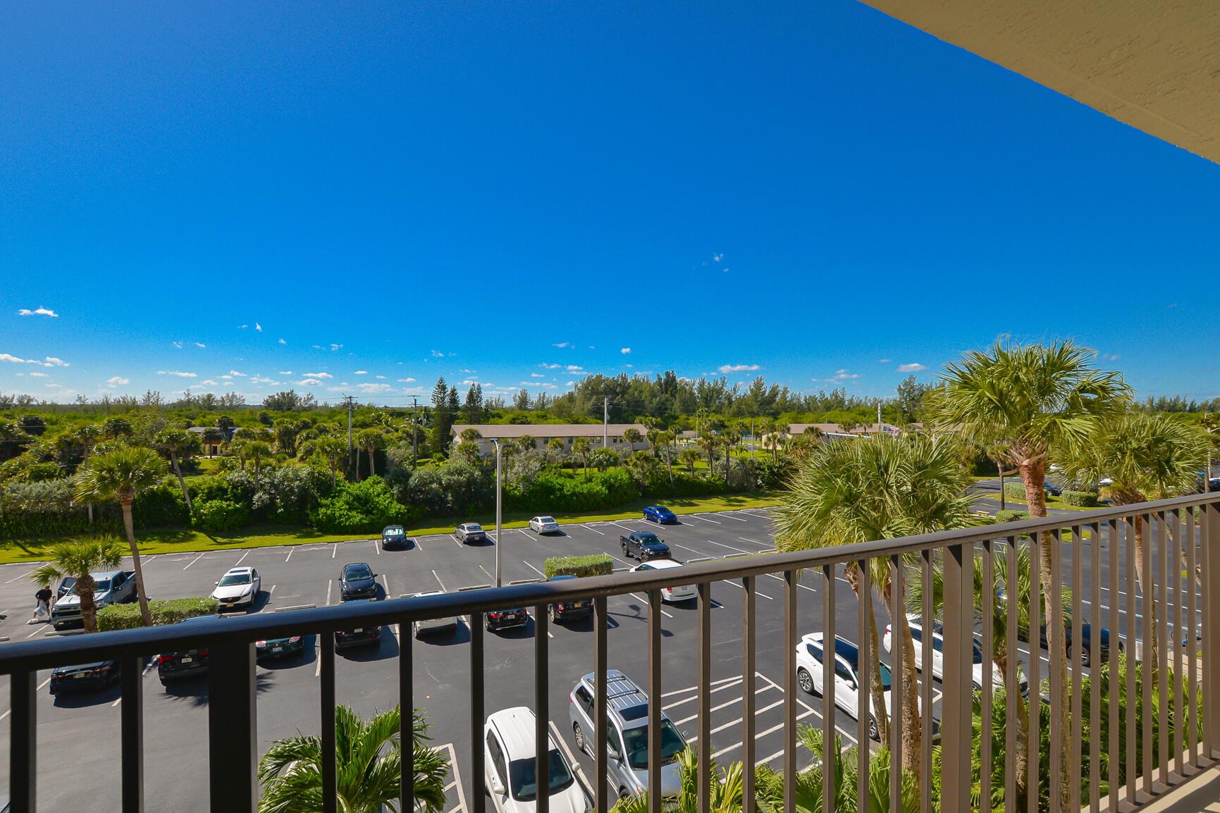 OCEAN HARBOUR SOUTH CONDO - Residential