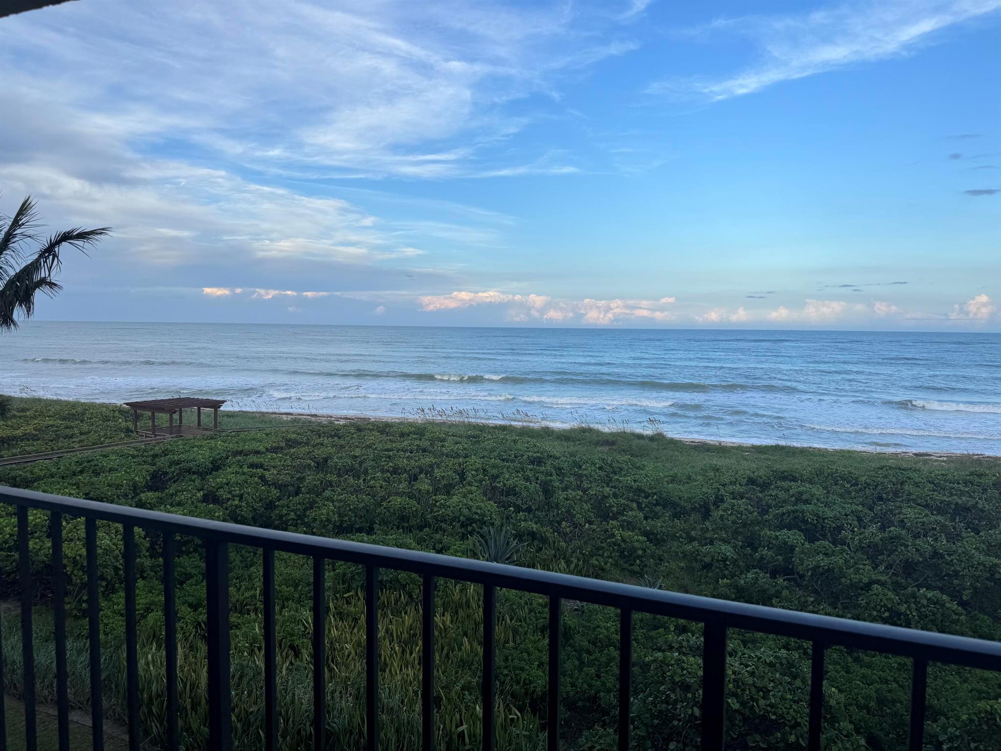 OCEAN HARBOUR SOUTH CONDO - Residential