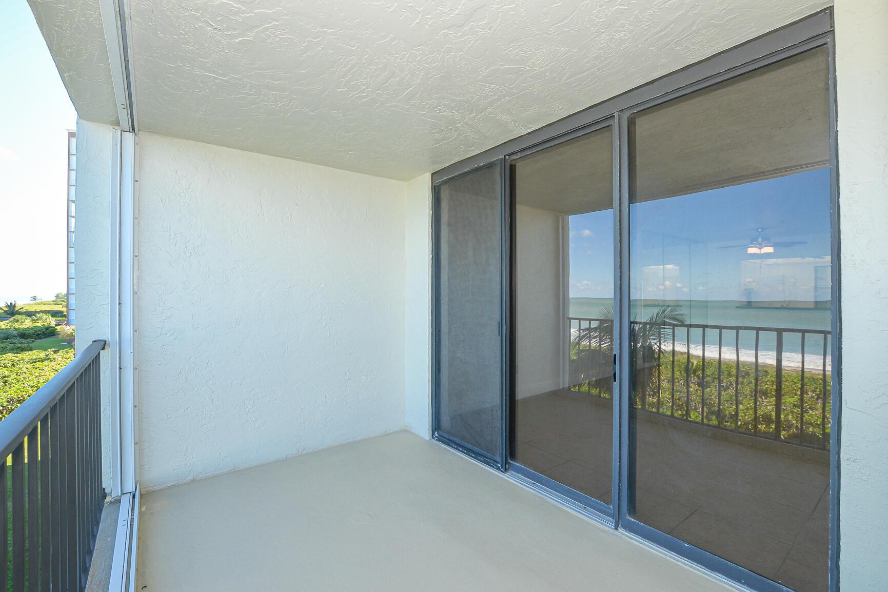 OCEAN HARBOUR SOUTH CONDO - Residential