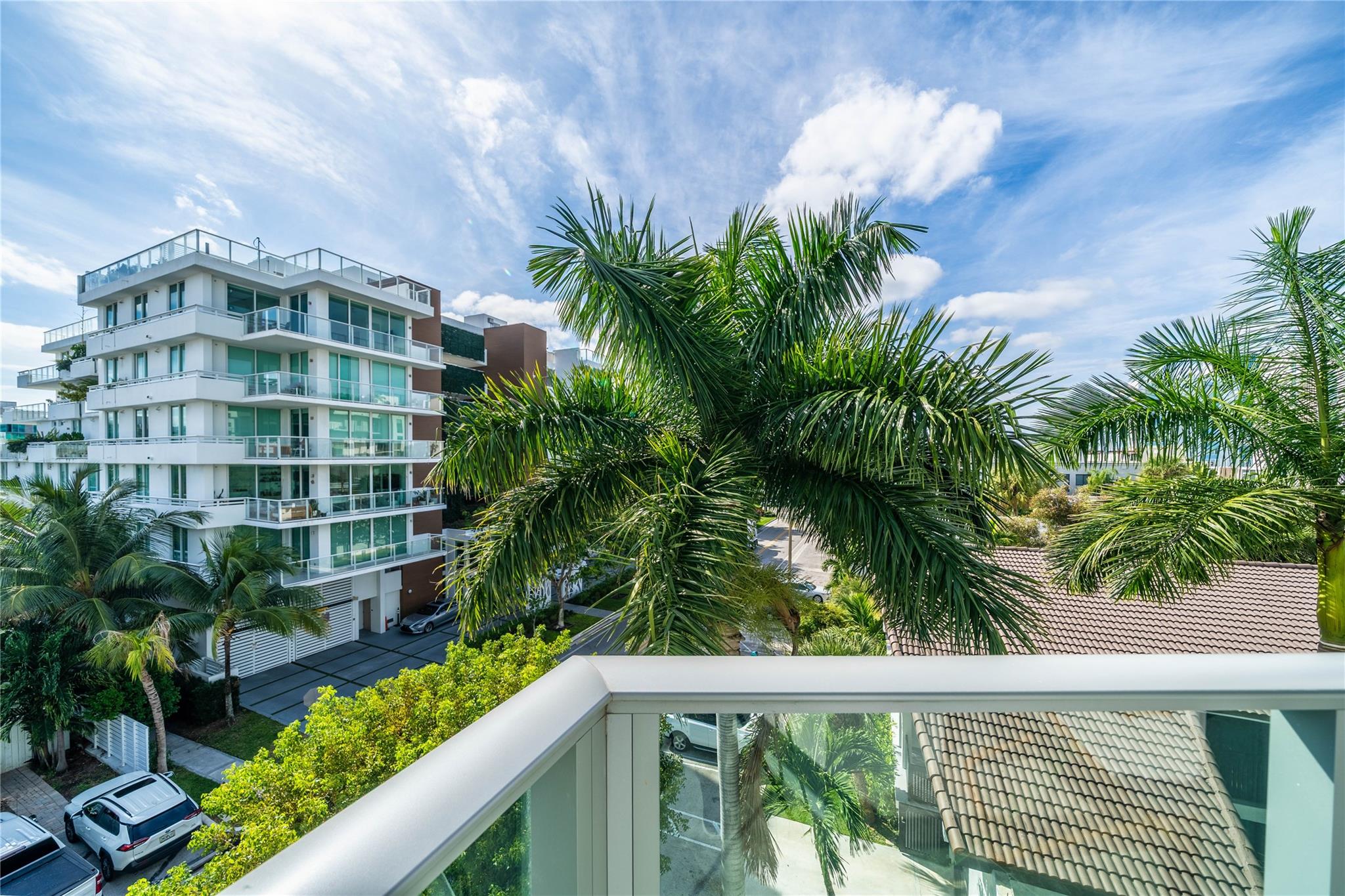 THE PALMS - Residential