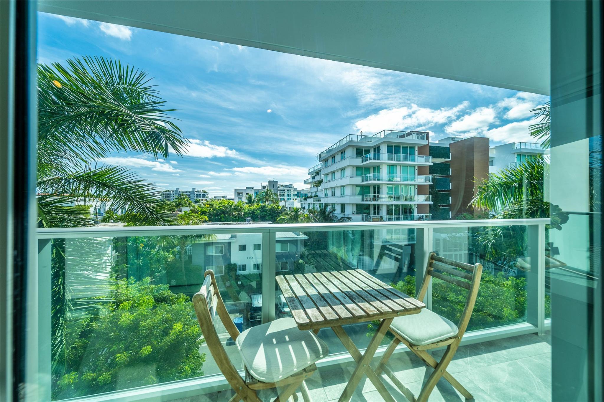 THE PALMS - Residential