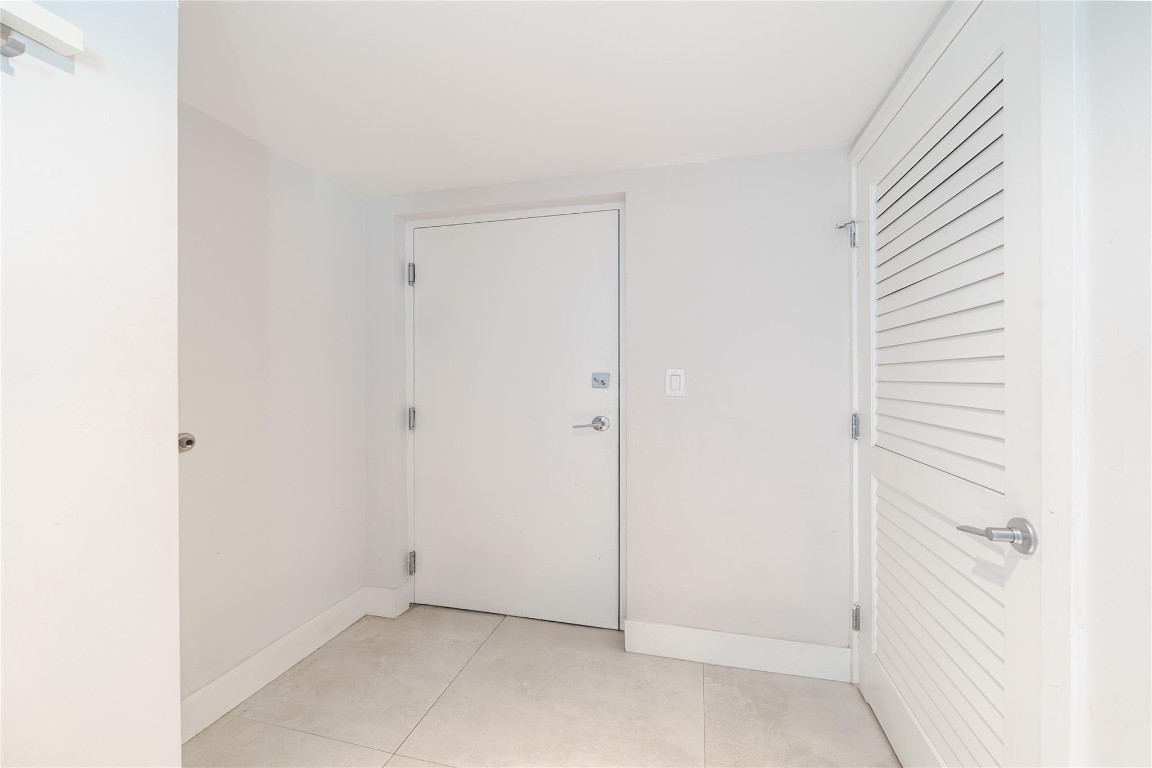 THE PALMS - Residential