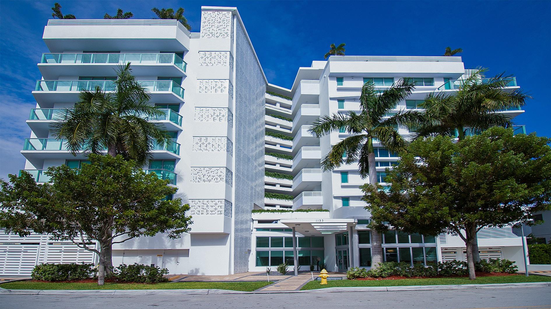 THE PALMS - Residential