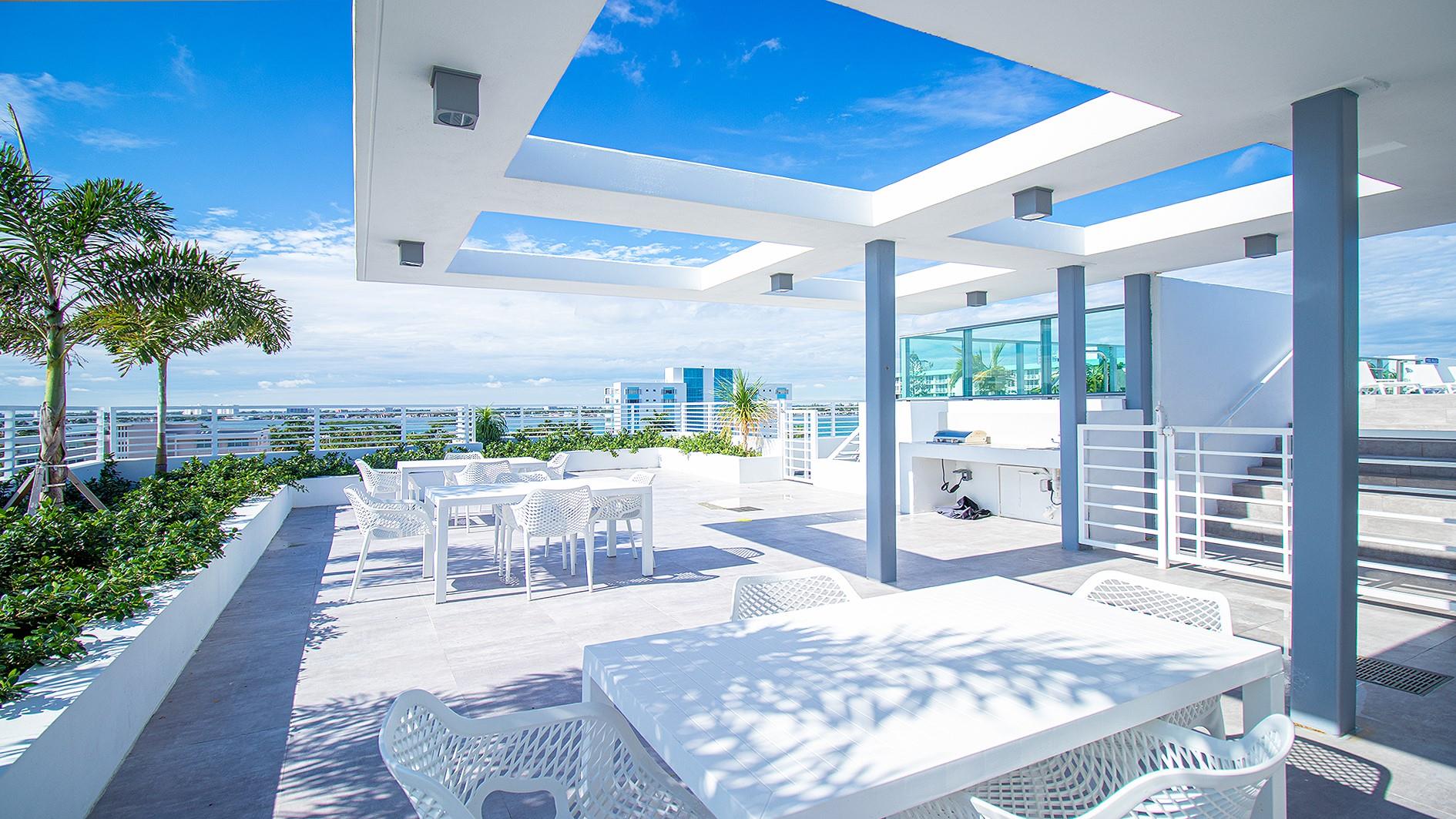 THE PALMS - Residential